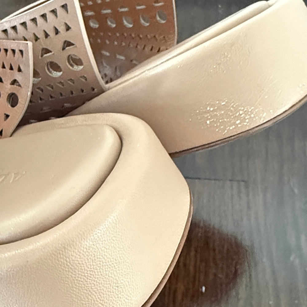 Alaia Blush Pink Sandals Neiman Marcus 8.5 - Picture 7 of 8
